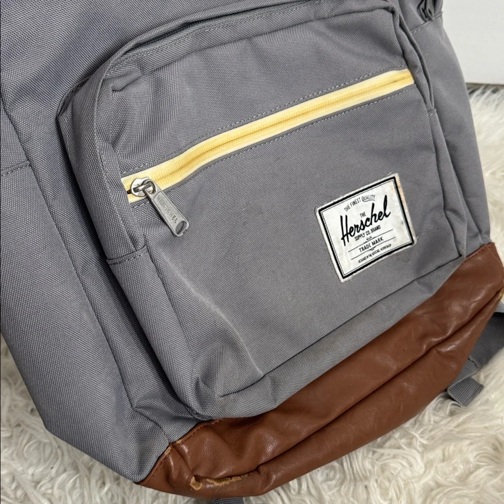 HERSCHEL SUPPLY CO. POP QUIZ BACKPACK